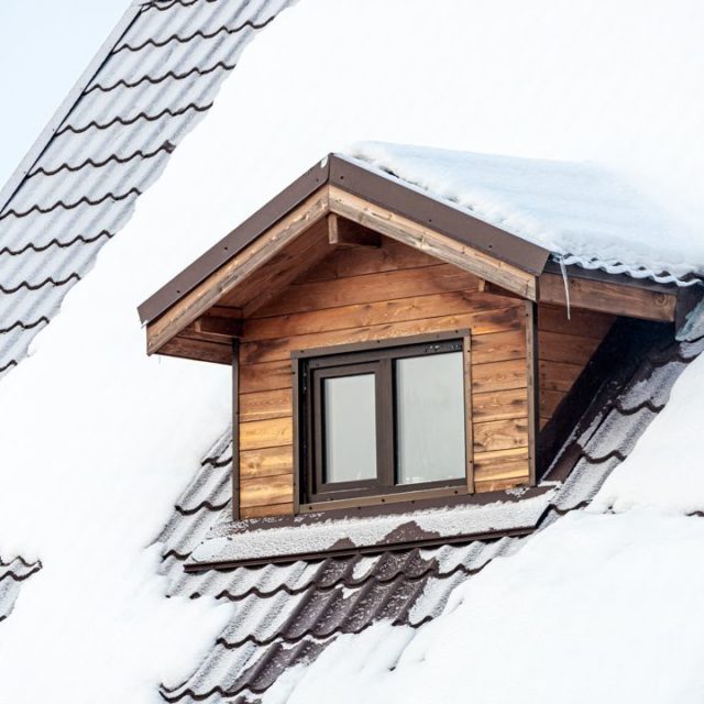 5 tipů na přípravu plechové střechy na zimu